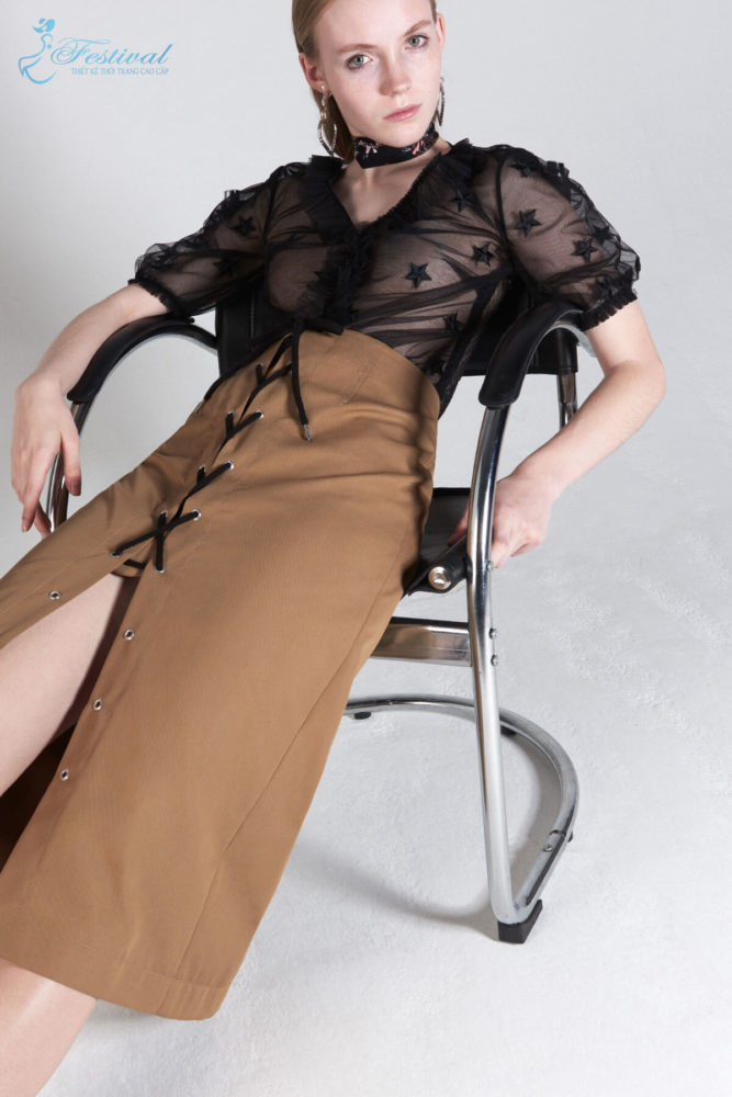 Kaki Quyền Lực - Ảnh 2 - Xu hướng họa tiết thời trang 2019