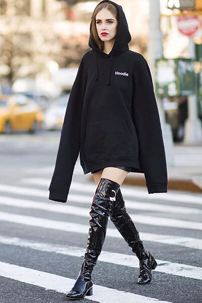 Hoodies dài tay - 3 Kiểu áo Hoodie phổ biến nhất của phụ nữ