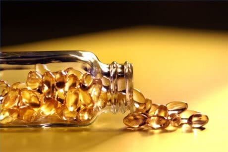 Cân nhắc bồi dưỡng Vitamin E - Những cách dưỡng da vùng mắt đúng cách từ thiên nhiên