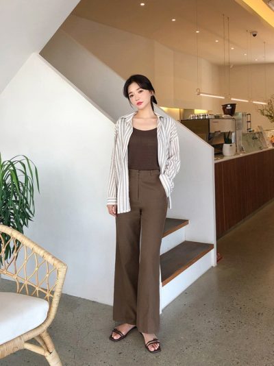 Hay sự năng đông cá tính với kiểu mix match tông nâu basic như thế này đây