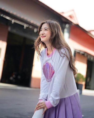 Áo thun và chân váy tennis cực yêu nhé