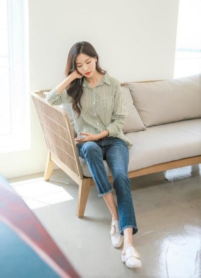 Sọc dọc, tay lửng đang là xu hướng của áo sơ mi oversize