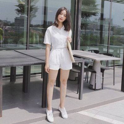 Style công sở nhẹ nhàng mà xinh đốn tim