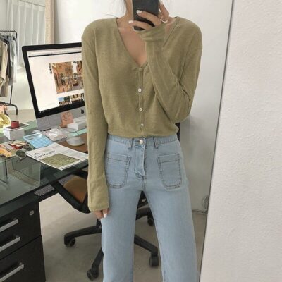 Áo sweater cùng với quần bó